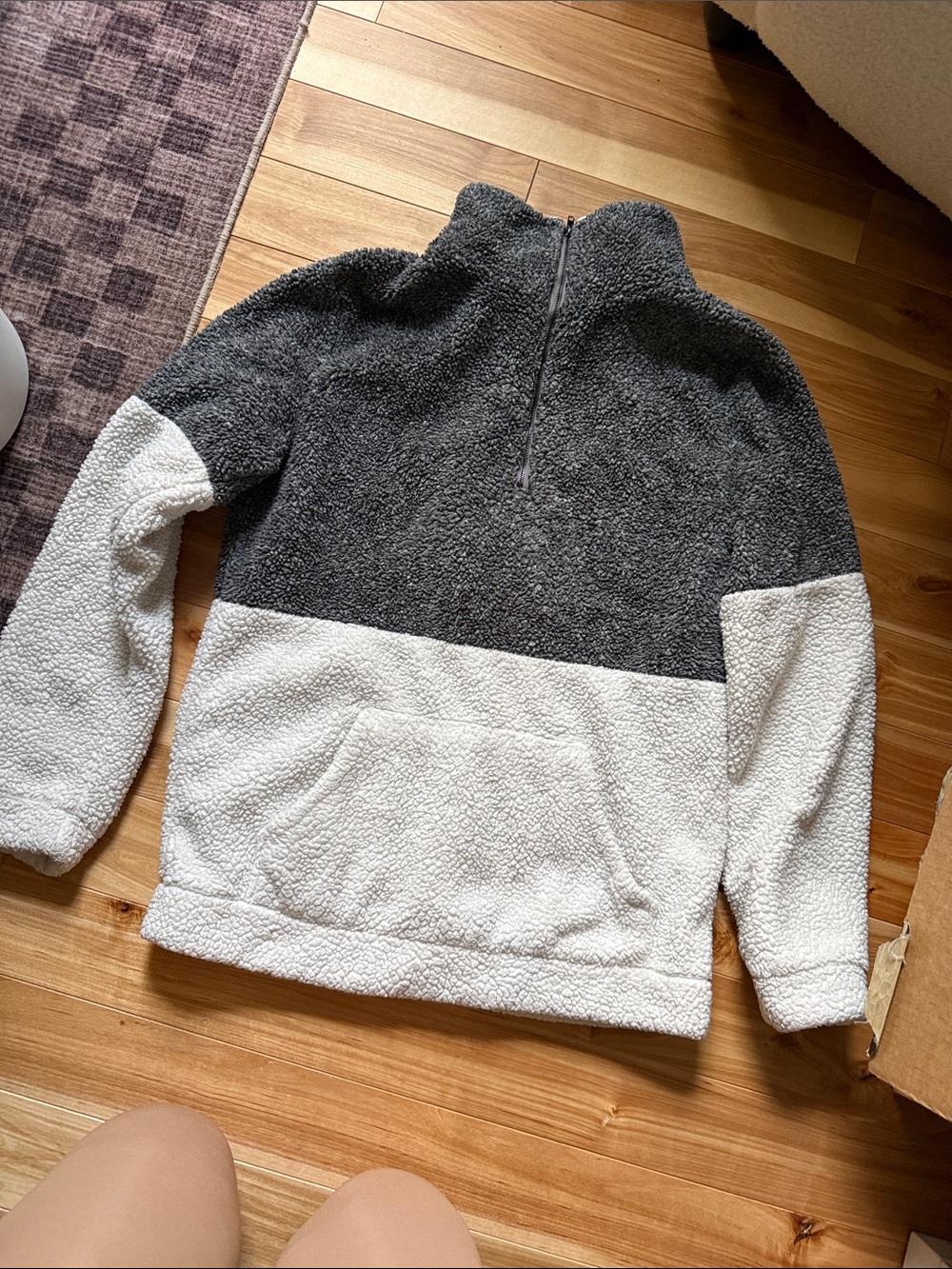 Two-Tone Fleece Pullover Sherpa Sweater - Gray & White